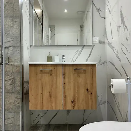 San Peter Vale House Apartman *