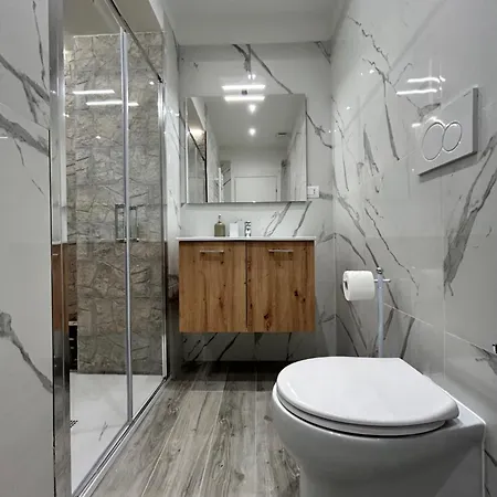 San Peter Vale House